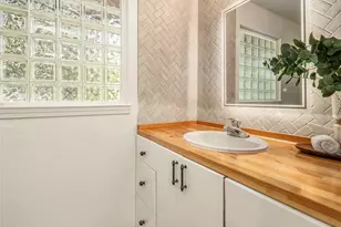 11517 Tyler Pl NE, Bainbridge Island, WA 98110 - Photo 23
