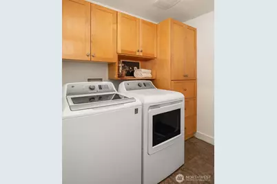 11517 Tyler Place NE, Bainbridge Island, WA 98110 - Photo 25