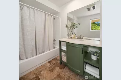 11517 Tyler Place NE, Bainbridge Island, WA 98110 - Photo 19