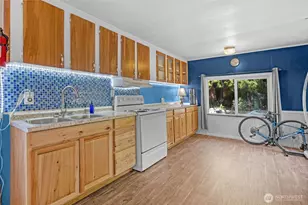 6405 Happy Hollow Rd, Stanwood, WA 98292 - Photo 11