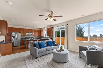 1008 81st Drive SE, Lake Stevens, WA 98258 - Photo 9
