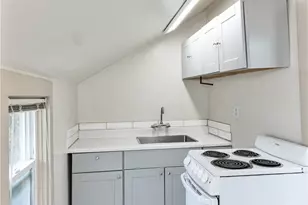 709 NE 43rd St, Seattle, WA 98105 - Photo 5