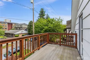 709 NE 43rd St, Seattle, WA 98105 - Photo 7