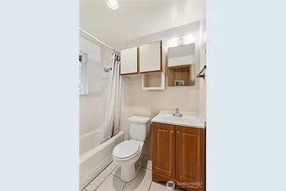 710 NE 43rd Street, Seattle, WA 98105 - Photo 7