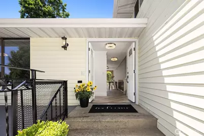 20027 106th Avenue NE, Bothell, WA 98011 - Photo 3