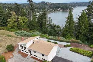 7565 Crescent Ln, Anacortes, WA 98221 - Photo 5