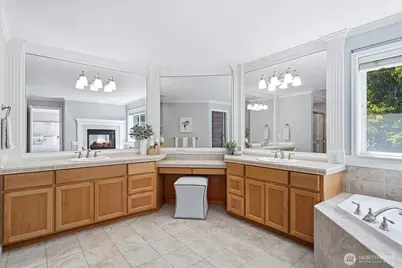 27225 SE 13th Place, Sammamish, WA 98075 - Photo 23