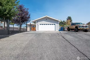 2207 Grant Rd, East Wenatchee, WA 98802 - Photo 1