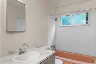 2600 NE 125th St, Seattle, WA 98125 - Photo 7