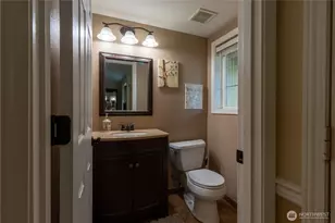 21715 43rd Ave Ct E, Spanaway, WA 98387 - Photo 13