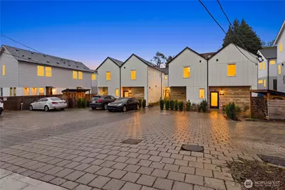 10354 Wallingford Ave N #B, Seattle, WA 98133 - Photo 3