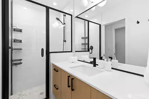 10354 Wallingford Ave N, Seattle, WA 98133 - Photo 15