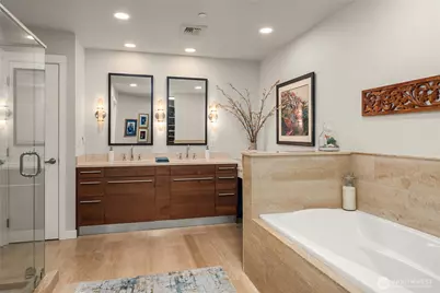 631 Market St W #202, Kirkland, WA 98033 - Photo 17