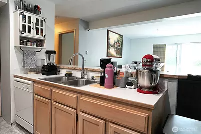 1001 W Casino Rd #D203, Everett, WA 98204 - Photo 7