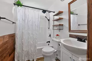 5696 E Collins Rd, Port Orchard, WA 98366 - Photo 19