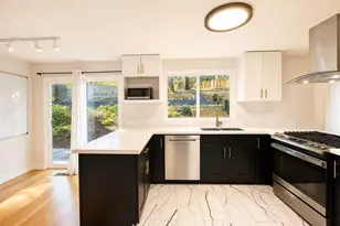 8430 SE 45th St, Mercer Island, WA 98040 - Photo 5