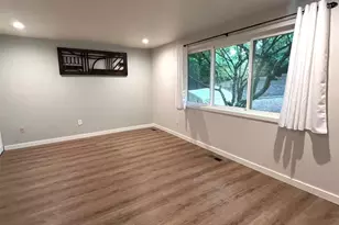 8430 SE 45th St, Mercer Island, WA 98040 - Photo 17