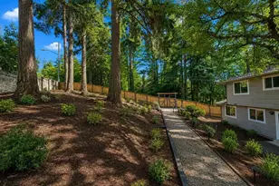 8430 SE 45th St, Mercer Island, WA 98040 - Photo 19
