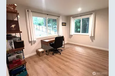 8430 SE 45th Street, Mercer Island, WA 98040 - Photo 15