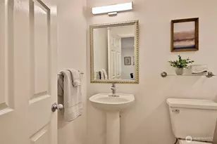 4323 Shadowood Dr, Clinton, WA 98236 - Photo 23
