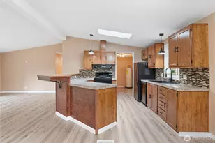 1067 Spirit Lake Hwy, Castle Rock, WA 98611 - Photo 9