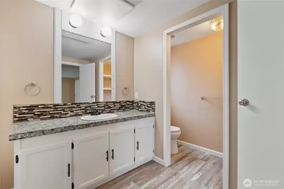 1067 Spirit Lake Highway, Castle Rock, WA 98611 - Photo 17
