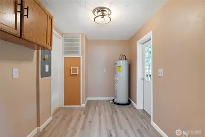 1067 Spirit Lake Highway, Castle Rock, WA 98611 - Photo 13