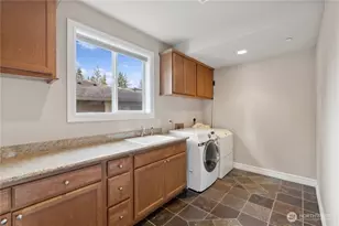 15025 SE 43rd St, Bellevue, WA 98006 - Photo 17