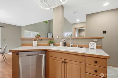 10923 185th Avenue E, Bonney Lake, WA 98391 - Photo 9