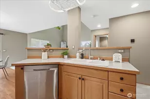 10923 185th Ave E, Bonney Lake, WA 98391 - Photo 9