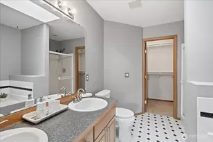10923 185th Ave E, Bonney Lake, WA 98391 - Photo 27