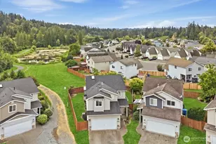 10923 185th Ave E, Bonney Lake, WA 98391 - Photo 37