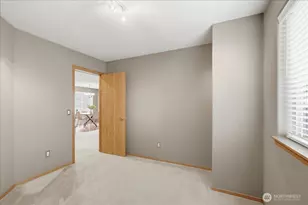 10923 185th Ave E, Bonney Lake, WA 98391 - Photo 19