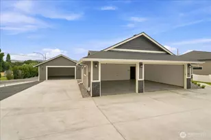 812 N Newport Loop, East Wenatchee, WA 98802 - Photo 33