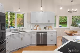 8220 228th St SE, Woodinville, WA 98072 - Photo 13