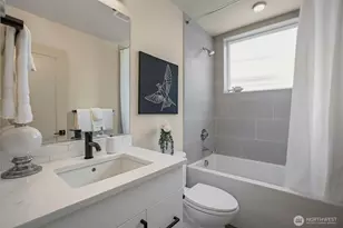 1010A NE 92nd St, Seattle, WA 98115 - Photo 21