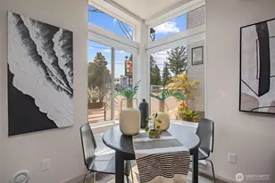 1010A NE 92nd St, Seattle, WA 98115 - Photo 7