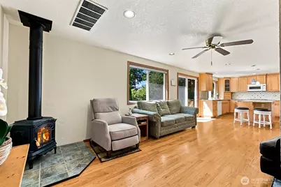 3110 31st Avenue SE, Puyallup, WA 98372 - Photo 13