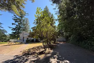 3216 Hunts Point Rd, Hunts Point, WA 98004 - Photo 17