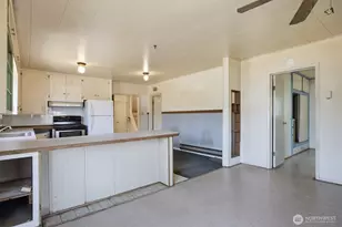 202 S 7th St, Mount Vernon, WA 98274 - Photo 13