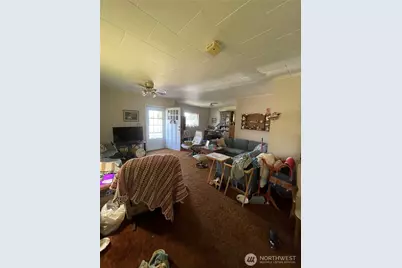 1323 Morris Street, Raymond, WA 98577 - Photo 5