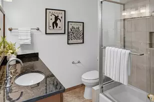 1010 106th Ave SE, Bellevue, WA 98004 - Photo 31