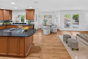 1010 106th Ave SE, Bellevue, WA 98004 - Photo 15