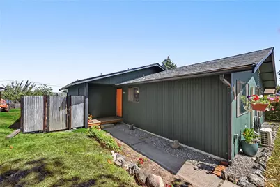 823 W 15th Street, Port Angeles, WA 98363 - Photo 3
