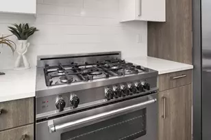 1935B 7th Ave W, Seattle, WA 98119 - Photo 19