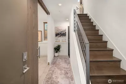 1935 B 7th Avenue W, Seattle, WA 98119 - Photo 5