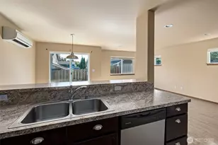 60 NE Melrose Dr, Oak Harbor, WA 98277 - Photo 13