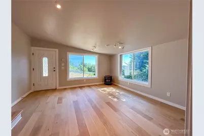 4965 S Camano Drive, Camano Island, WA 98282 - Photo 17