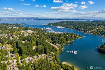 300 Bromley Place NW, Bainbridge Island, WA 98110 - Photo 3