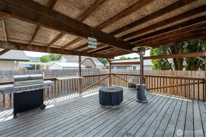 2427 Hickory Avenue, Longview, WA 98632 - Photo 33